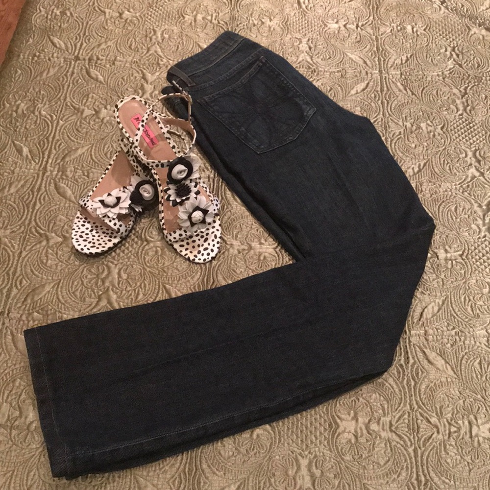 Habitual straight leg jean